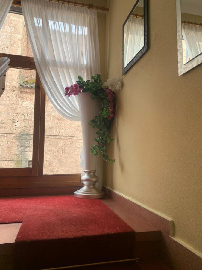 Hostal Docar Lerma Bagian luar foto