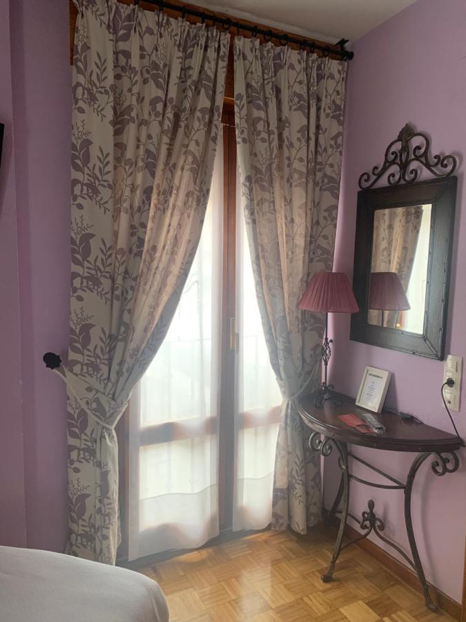 Hostal Docar Lerma Bagian luar foto