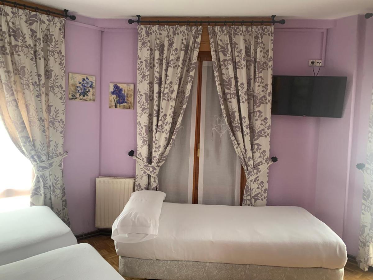 Hostal Docar Lerma Bagian luar foto