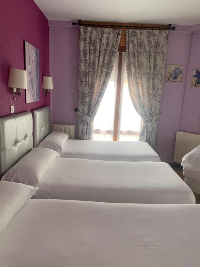 Hostal Docar Lerma Bagian luar foto