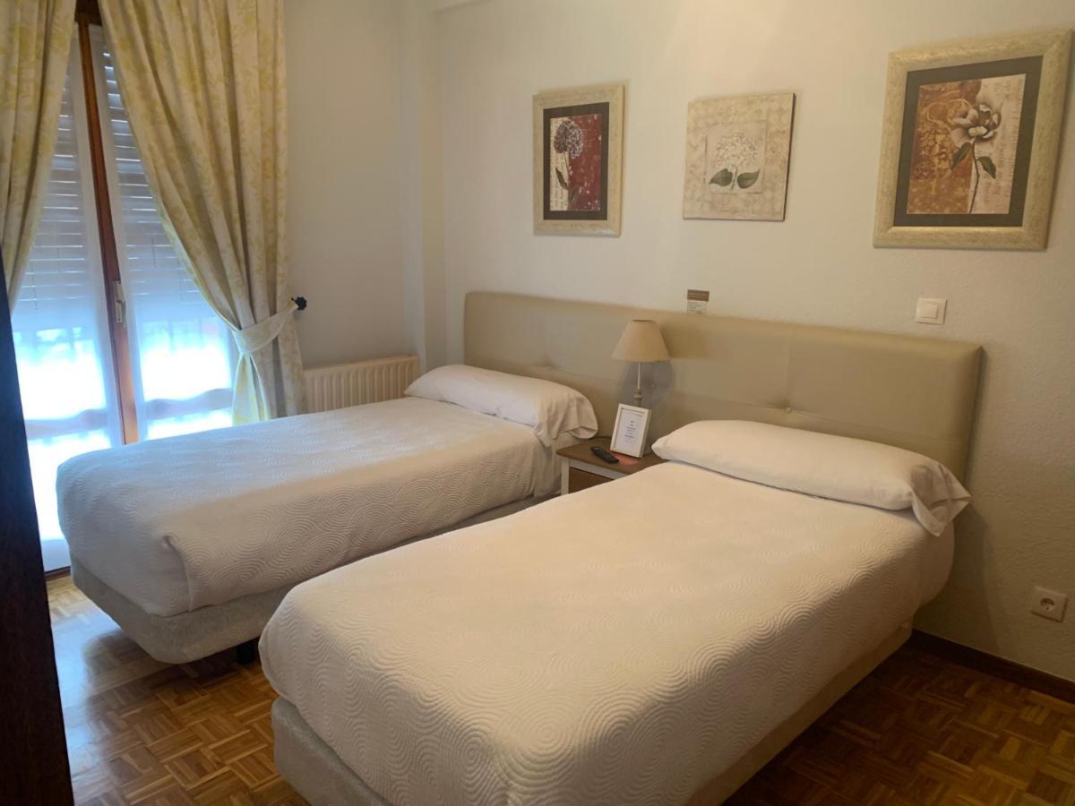 Hostal Docar Lerma Bagian luar foto
