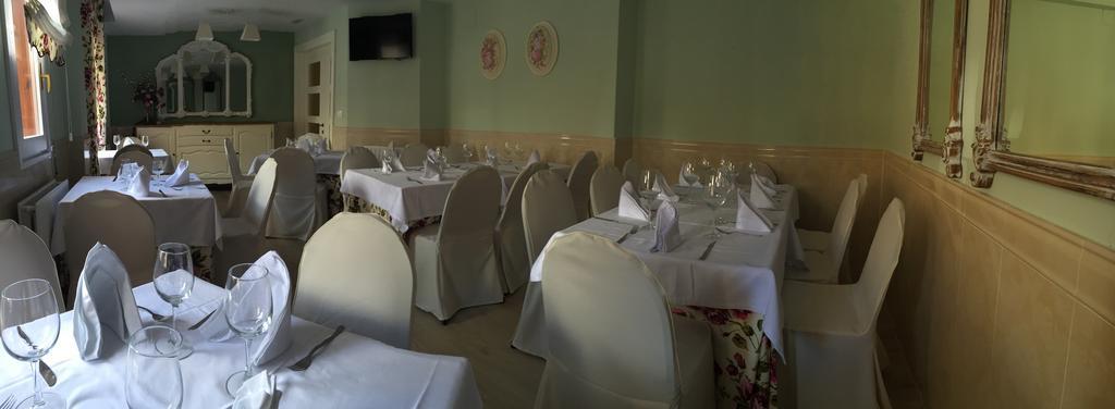 Hostal Docar Lerma Bagian luar foto