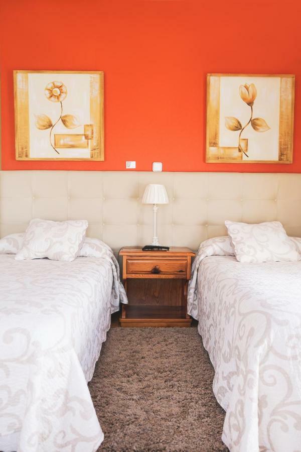 Hostal Docar Lerma Bagian luar foto